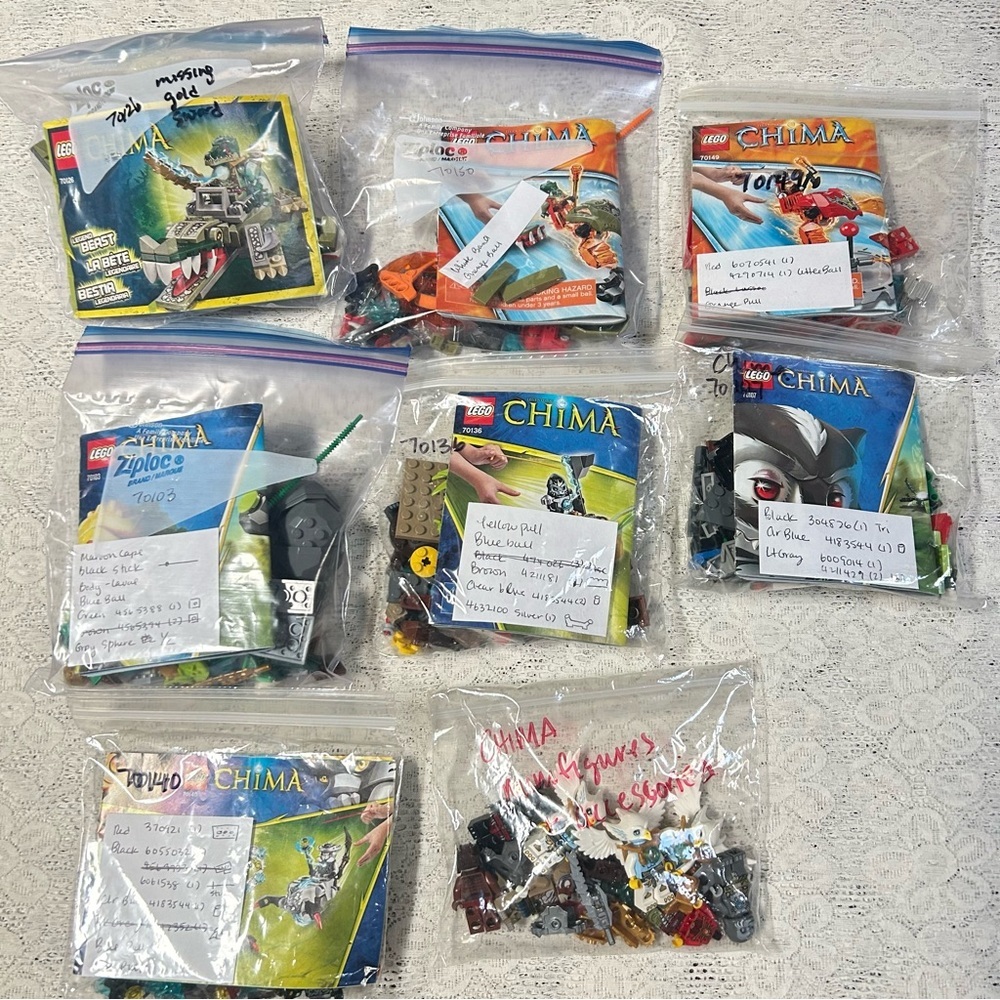 8 Lego CHIMA Sets